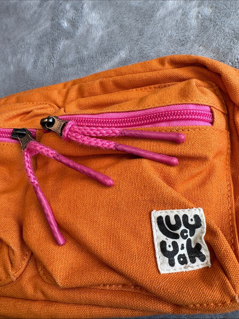NWOT Lucy & Yak Henley Giant Bumbag Crossbody Orange - Picture 5 of 12